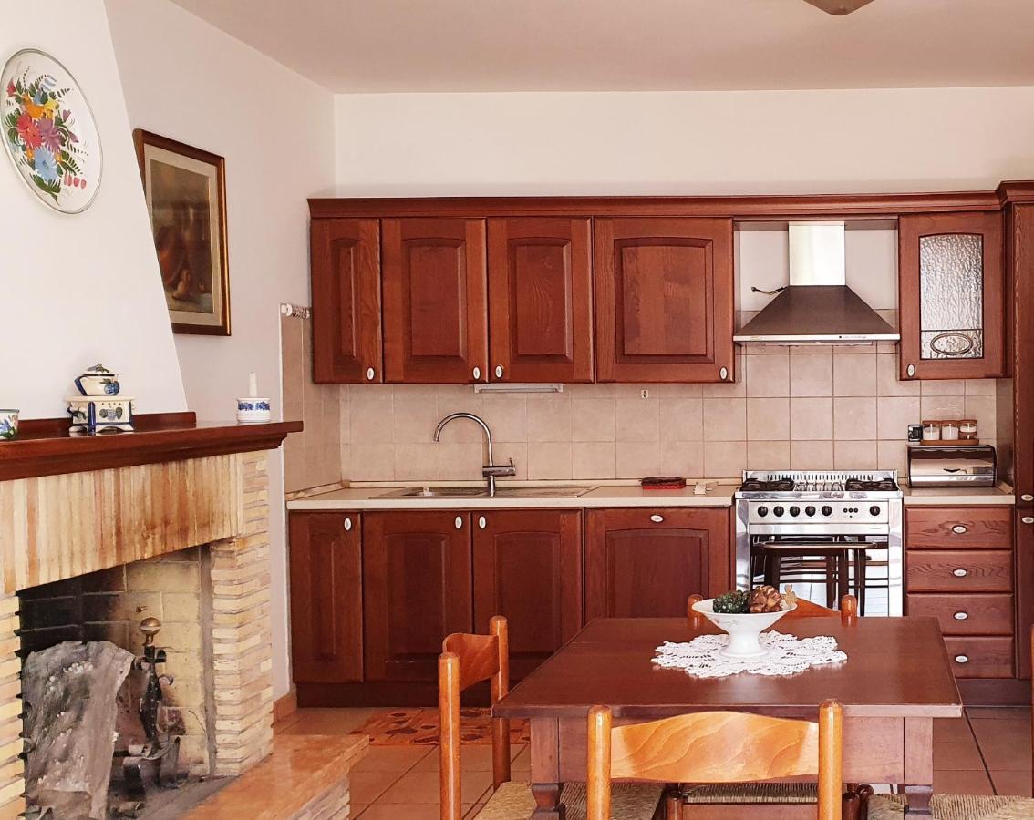 チヴィテッラ・カザノーヴァ Casa Ciuffina Bed & Breakfast エクステリア 写真